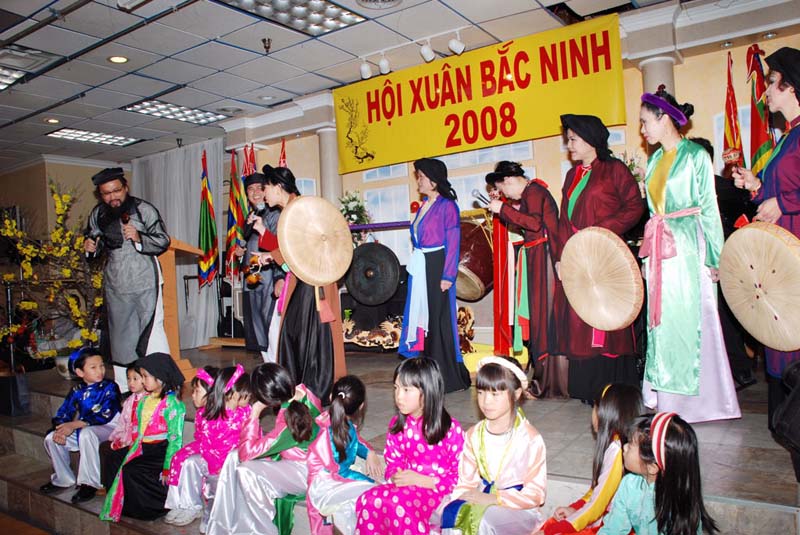 Dsc_1858_ Xuan Mai mang nhiec Nghia Rau